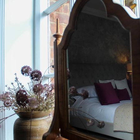 Stay On The High Street Tarporley Buitenkant foto