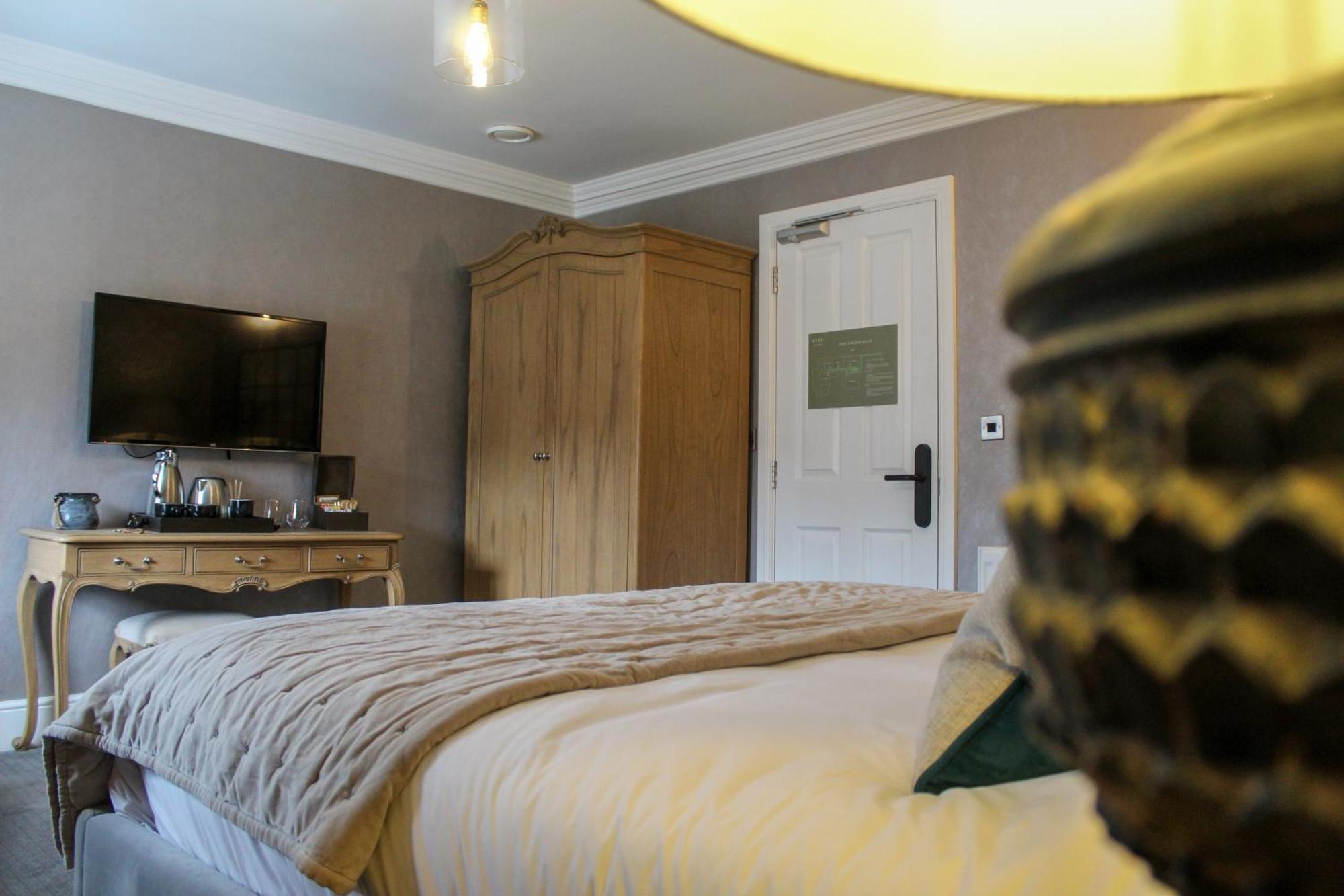 Stay On The High Street Tarporley Buitenkant foto